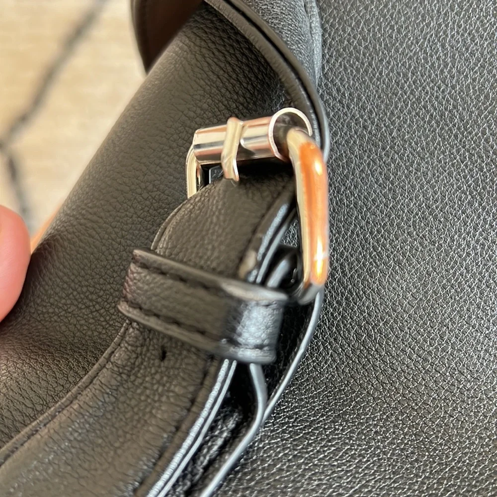 Black Pebble Vegan Leather Backpack * Co-lab * GUC - Picture 8 of 8